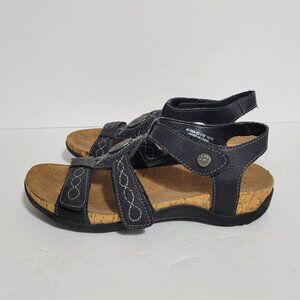 BEARPAW Women’s Ridley Sandal ~ Black w/ Embroidery & Medallion ~ Size 7 ~ EUC!